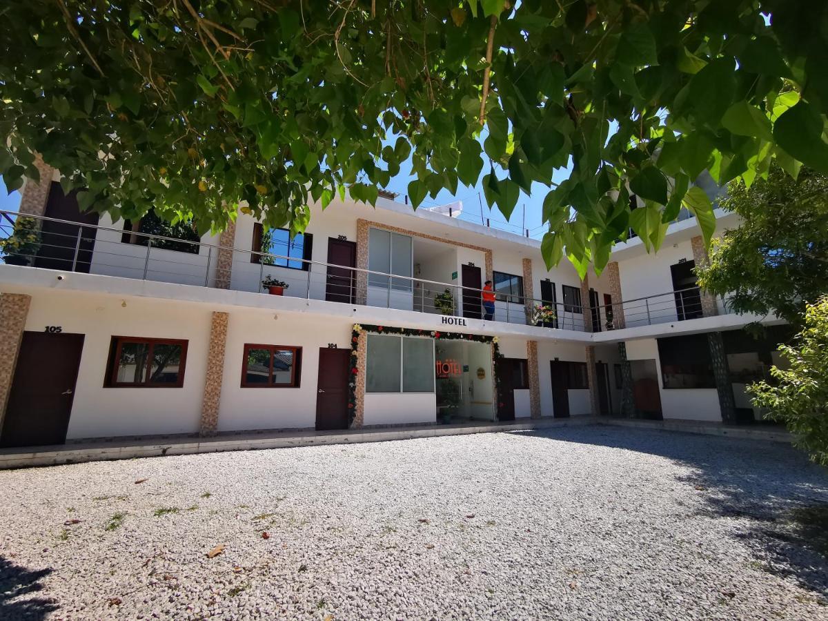 Hotel Paraiso Plaza Puerto Triunfo Eksteriør bilde